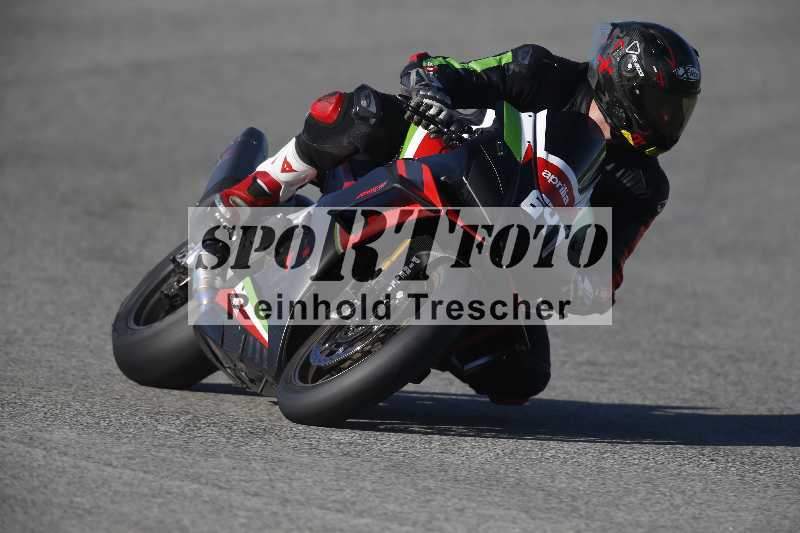 /Archiv-2024/02 29.01.-02.02.2024 Moto Center Thun Jerez/Gruppe gruen-green/641